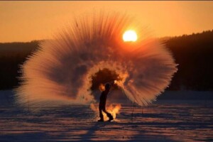 Effetto Mpemba: perché l’acqua calda congela prima di quella fredda?