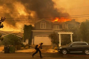 Los Angeles in fiamme: perché è così difficile fermare gli incendi?